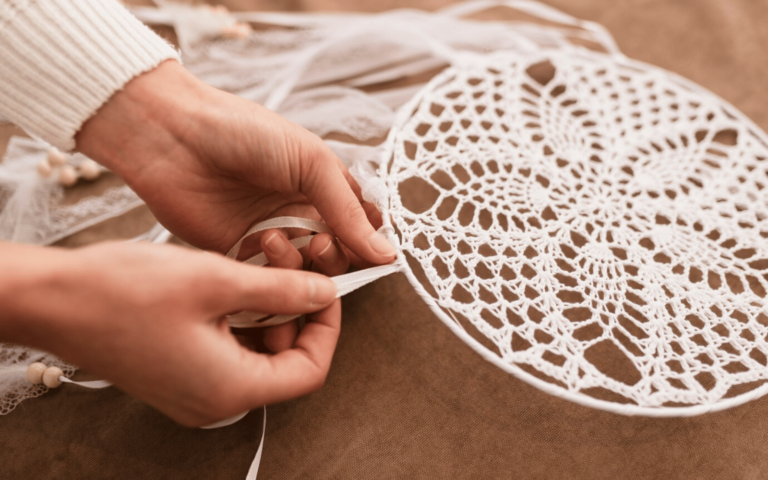 Lacework – New Weaving Stories with Delicate Knit