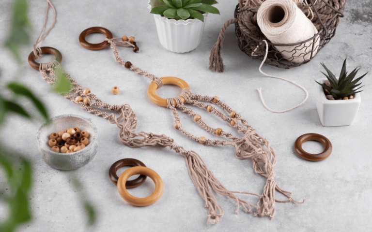 Analyzing the World of Yarn Accessories: Necklaces and Rings