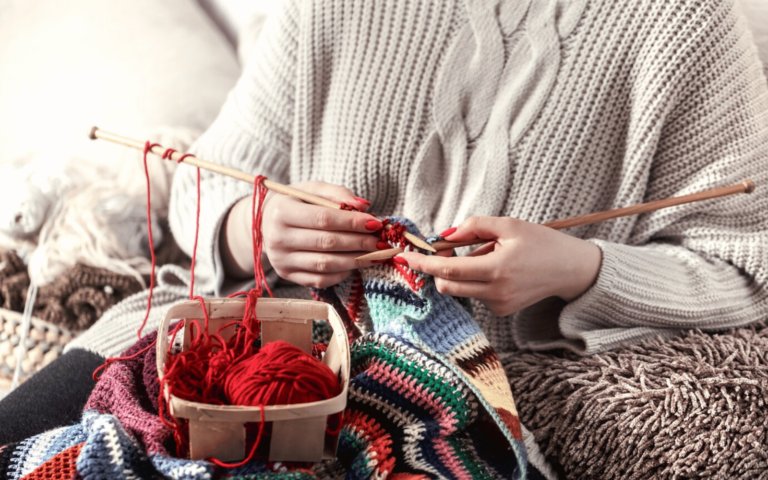 Crocheting Tunisian Crochet: Tutorial for Beginners